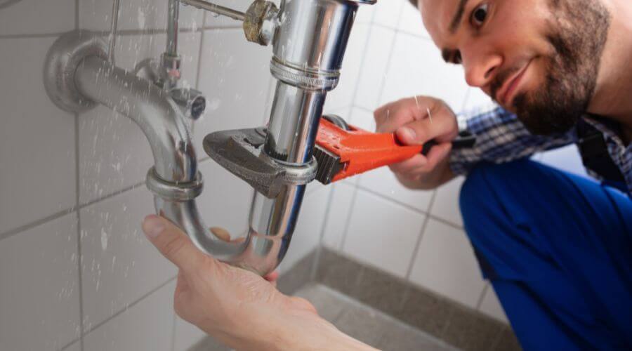 Professional same day plumber services in Peru, IA